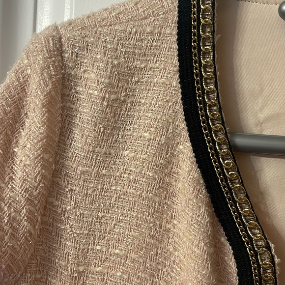 Top - Picture 2 of 4